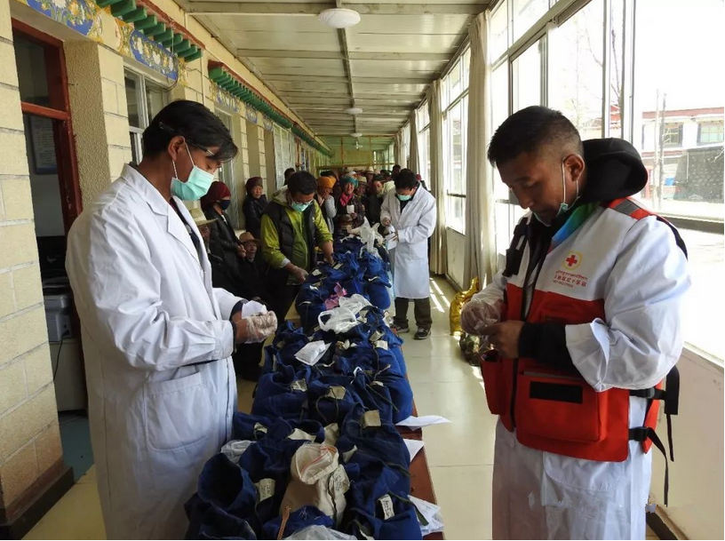 1526118884372913.png 红十字在“5.8博爱周” 4_副本.png