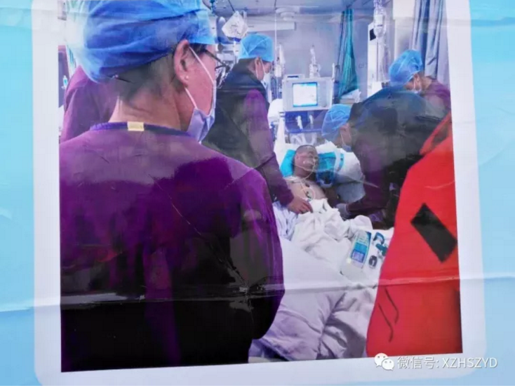 不忘初心 坚行人道3.png