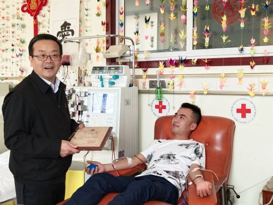 1553219186132580.jpg 总库主任李黎为阿飞授牌_20190320221616.jpg